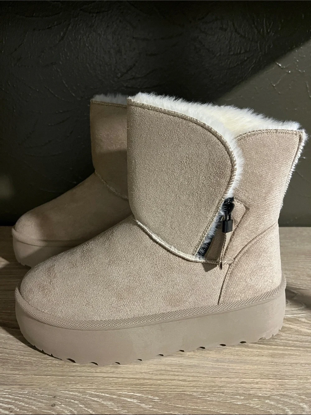 Women's Size 7 Cozzy Girl Ankle Boots - Tan Color